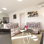 Lamalu *