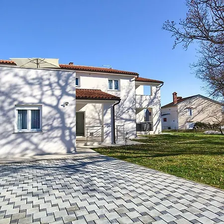 Lamalu Apartman Liznjan