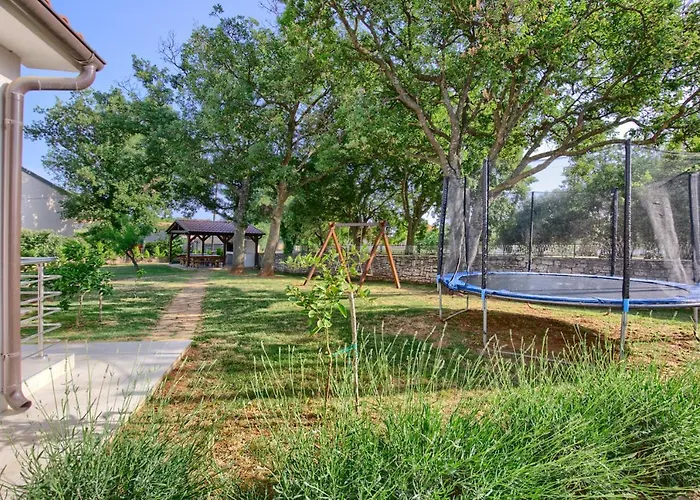 Lamalu Apartman Liznjan