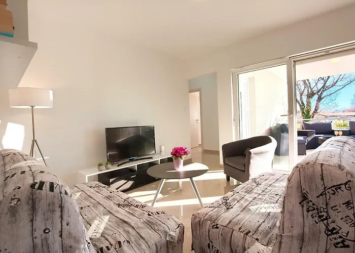 Lamalu Apartman Liznjan